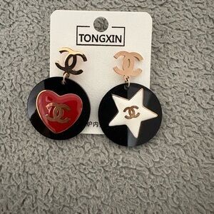 TONGXIN Black and White Earrings with Red Heart and Star